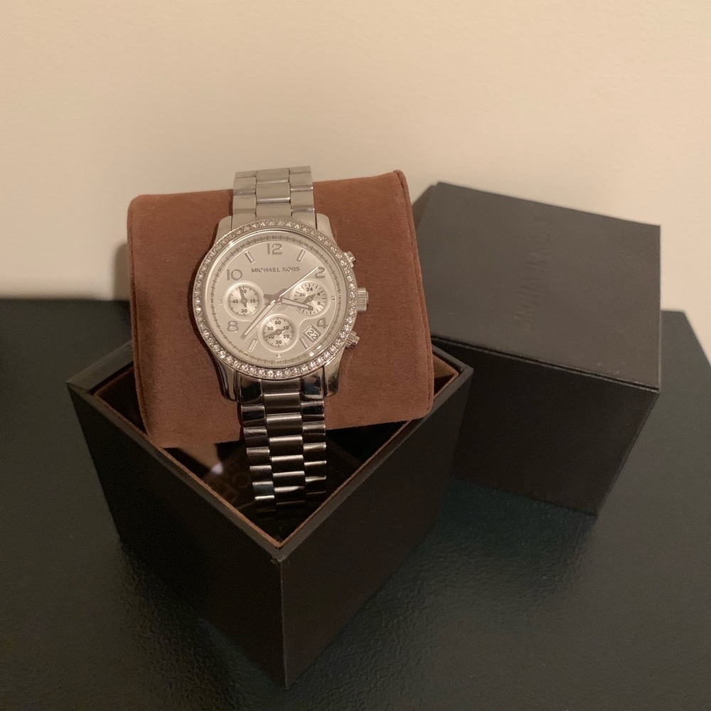 Michael Kors silver watch with rhinestones! - Picture 1 of 4